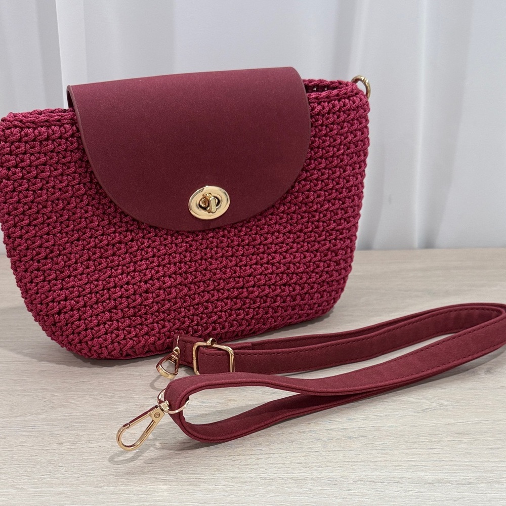 Elegant Burgundy Crochet Shoulder Bag